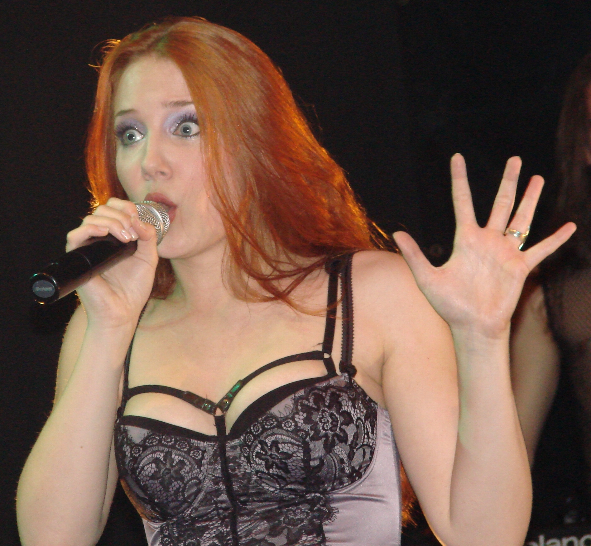 Simone Simons - Wallpaper Actress