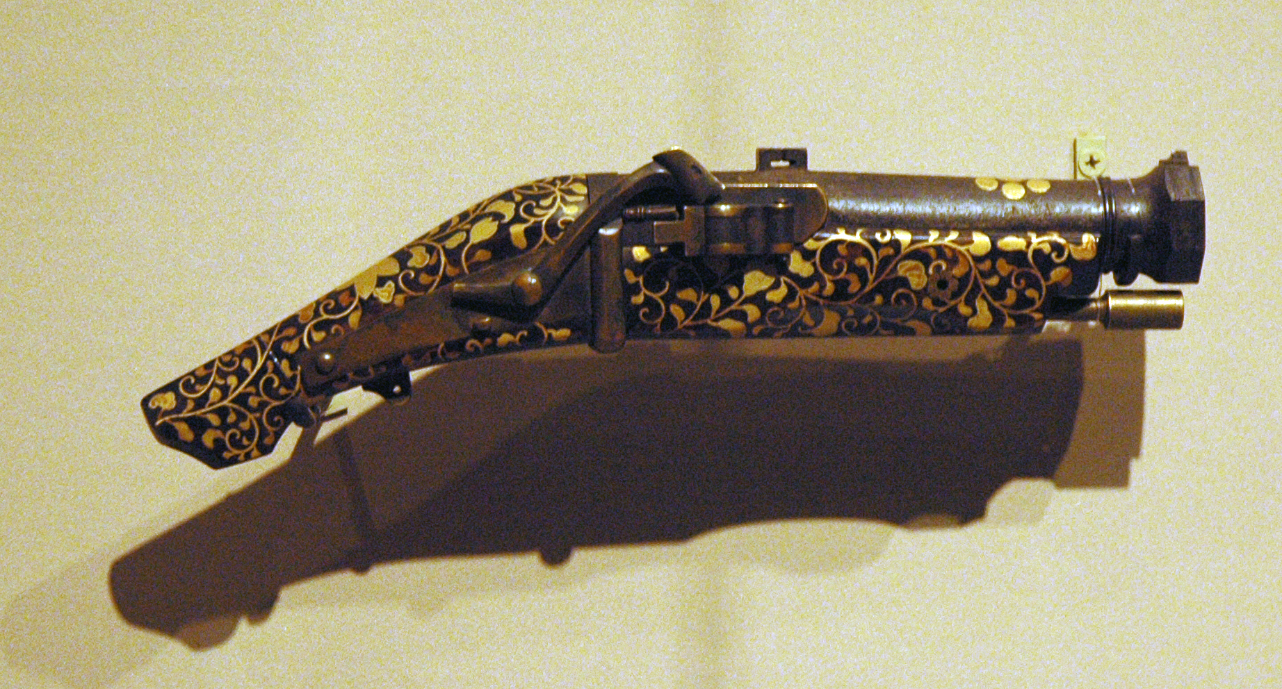 Antique_Japanese_%28samurai%29_tanegashima_pistol.jpg