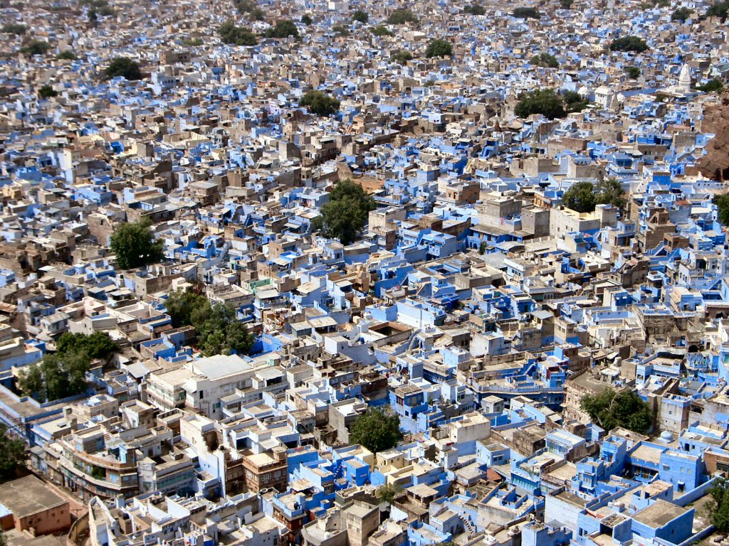 http://upload.wikimedia.org/wikipedia/commons/8/84/JodhpurIndia.jpg