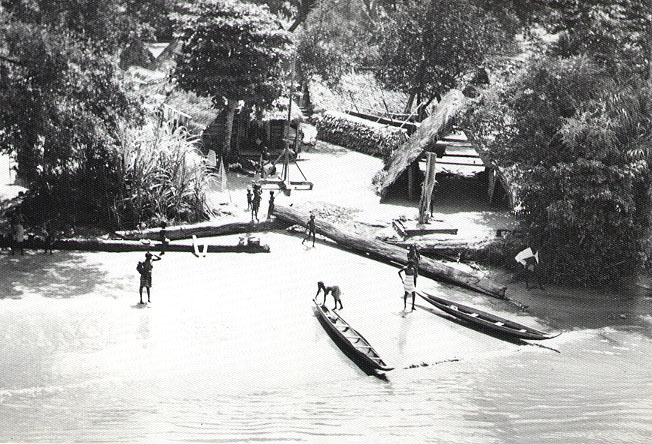 FileMaroon village Suriname River 1955jpg