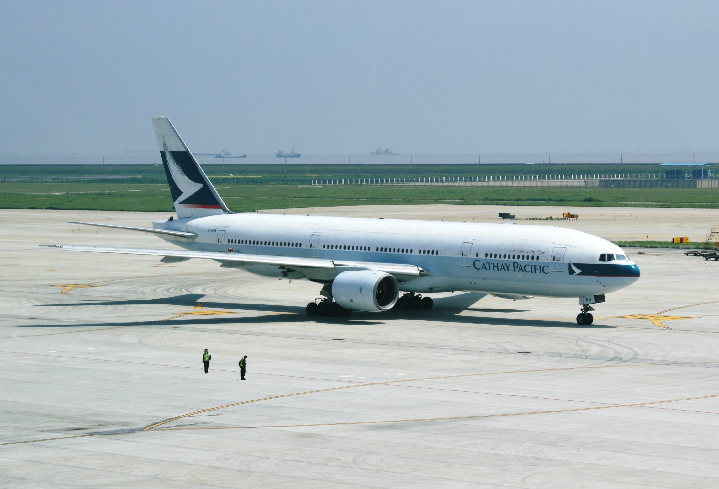 File:Boeing 777-200 (6052769425).jpg - Wikimedia Commons