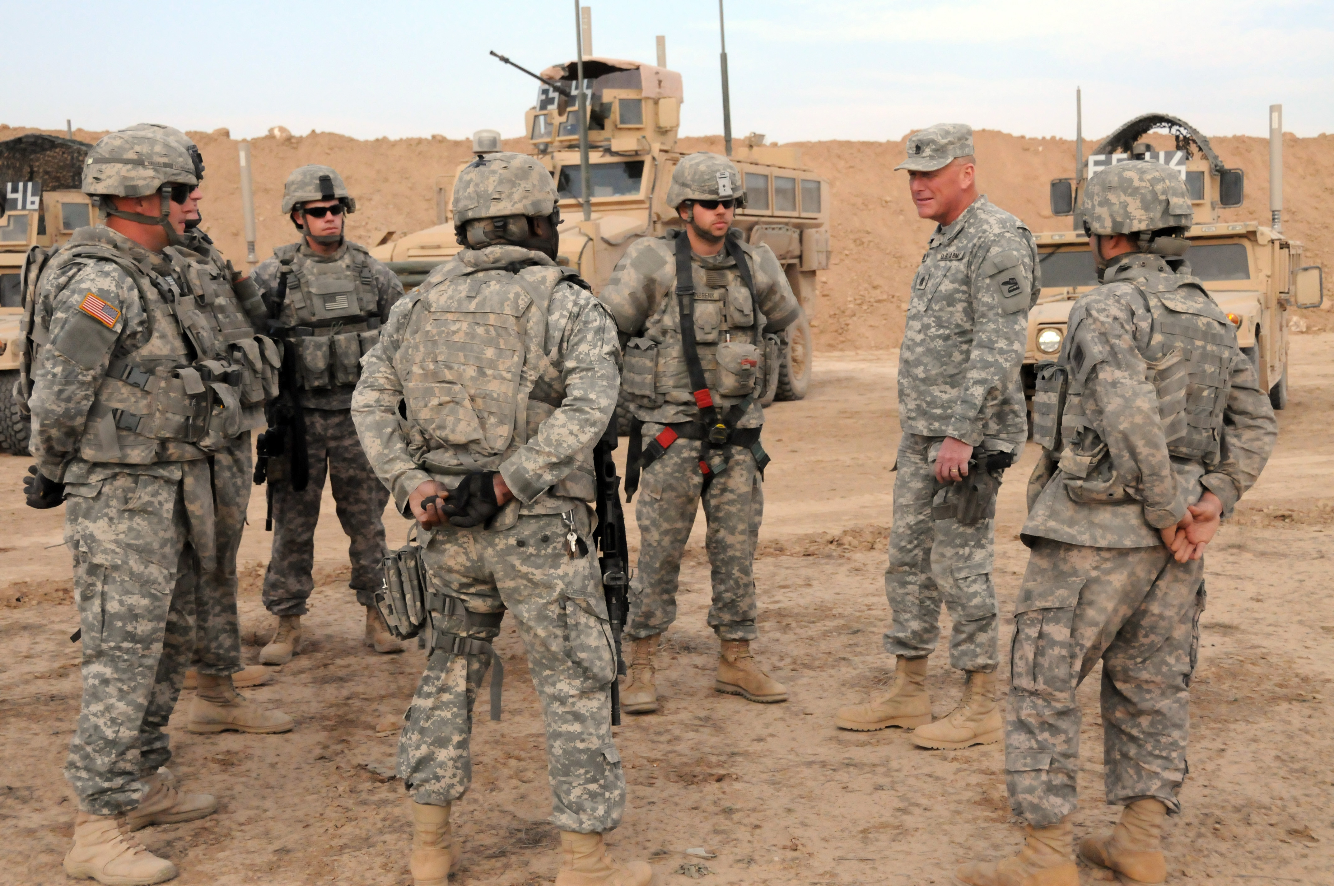 File:Flickr - The U.S. Army - 81st Brigade Combat Team commander visits ...