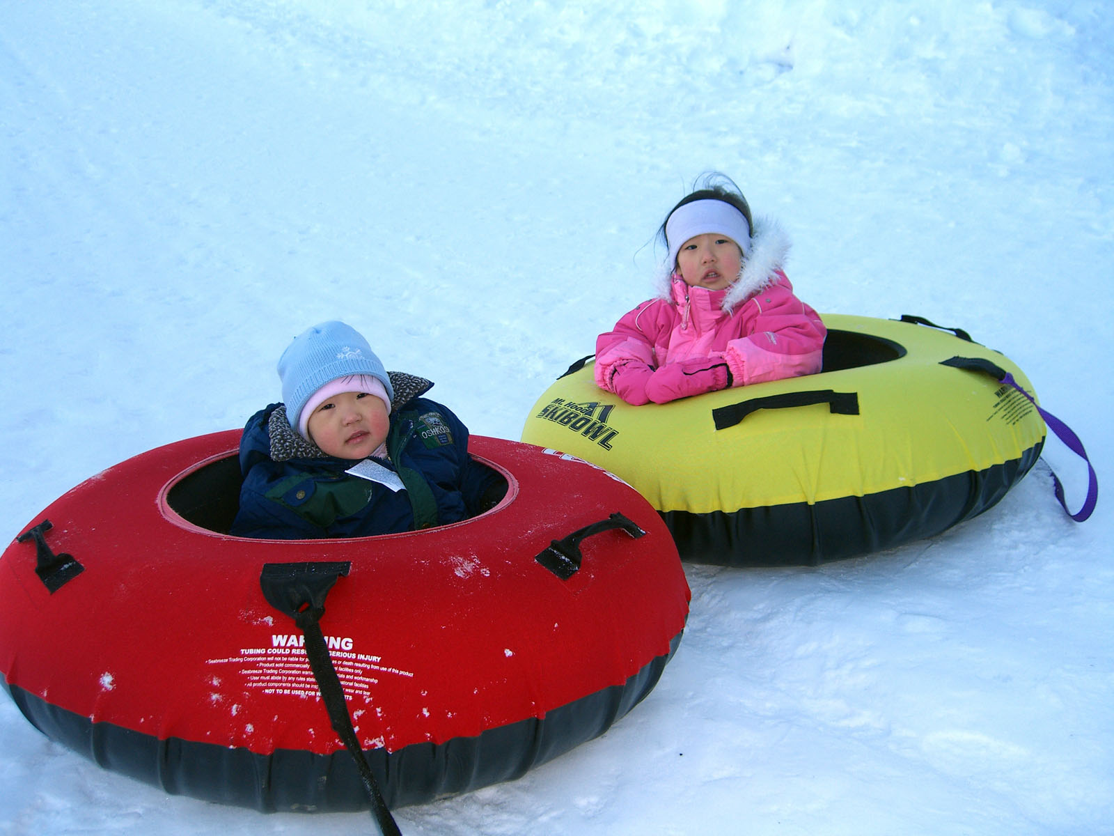 File:Snow tubing.jpg