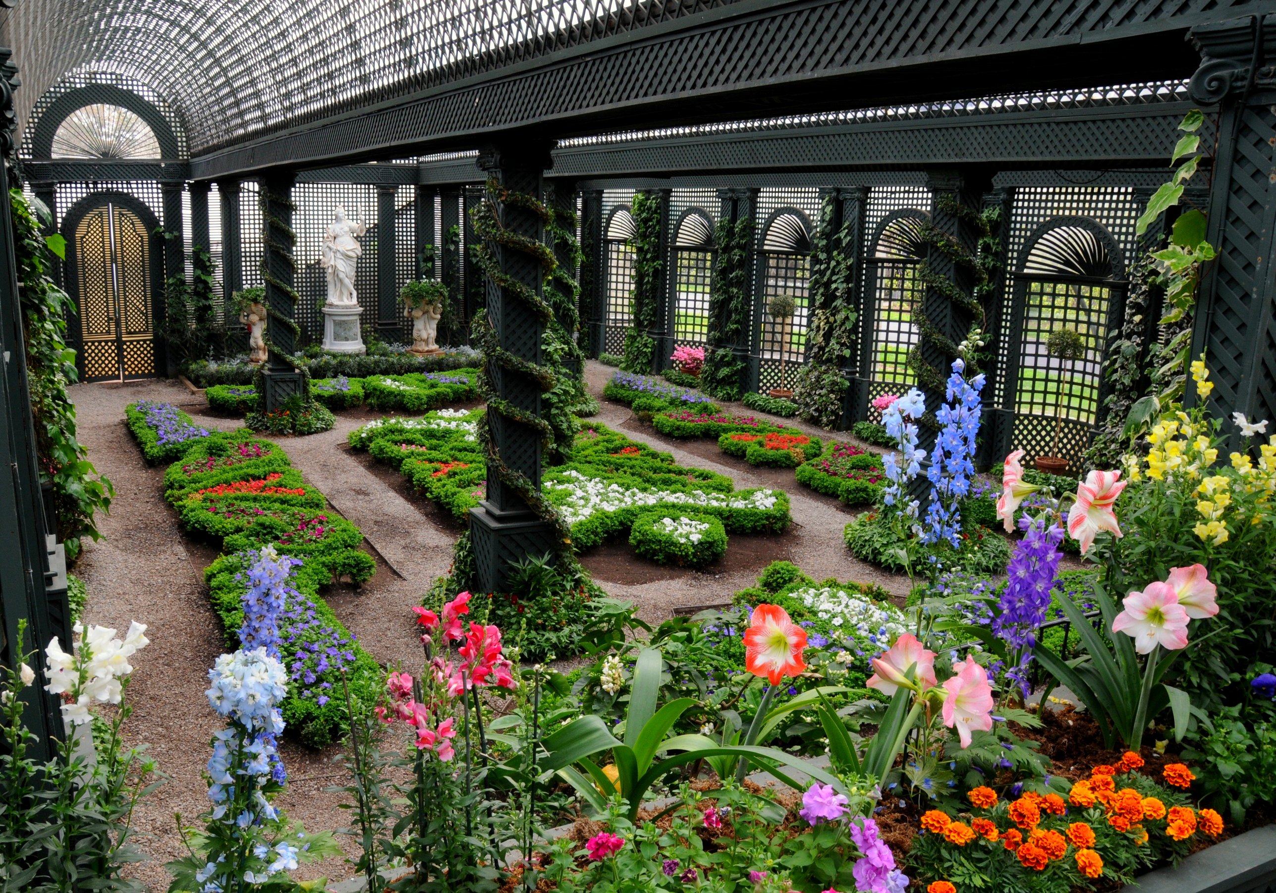 French_Garden_at_Duke_Gardens.jpg