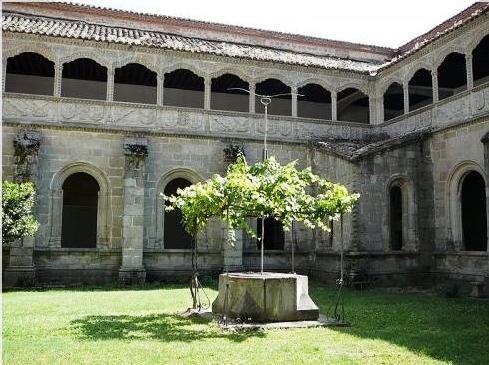 Archivo:Claustro Silencio.JPG