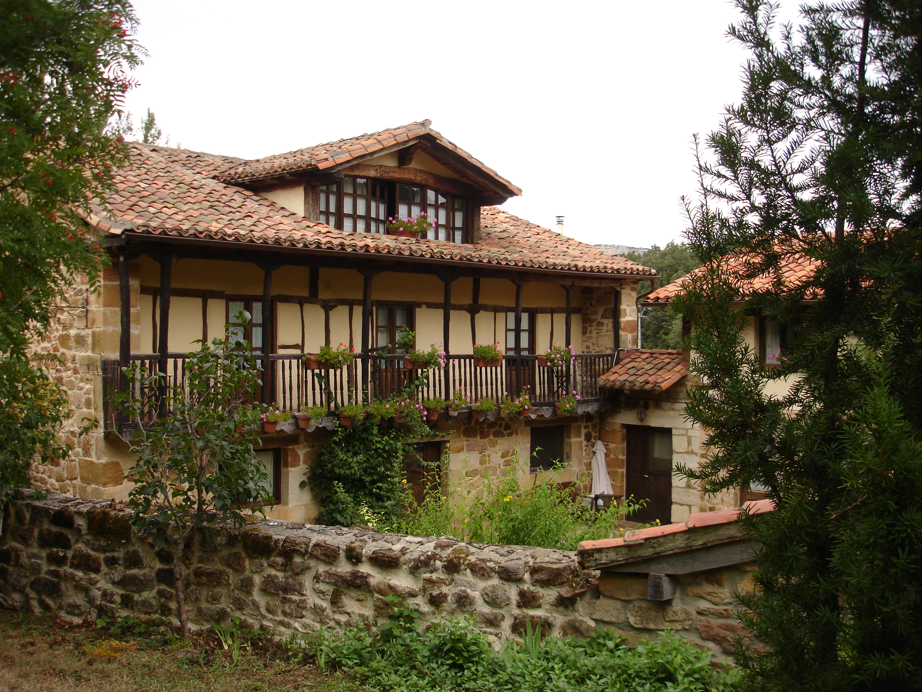 Casa rural wikipedia 2014