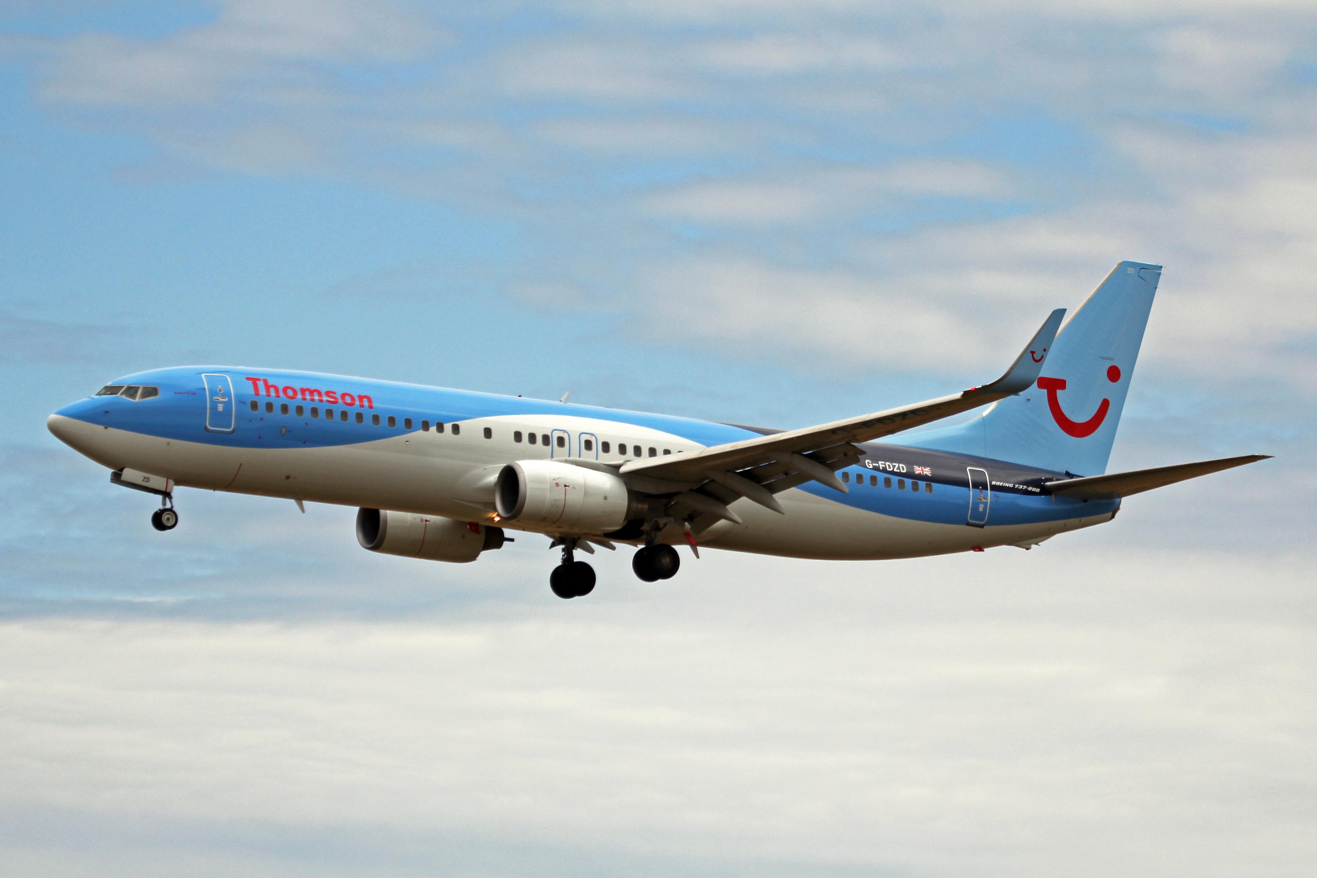 Resultado de imagen para tui airways Boeing 737 wiki