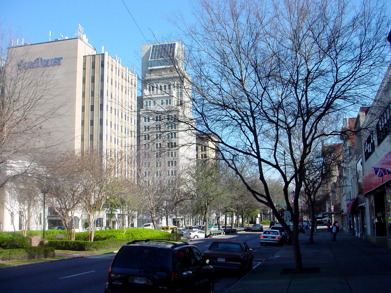 File:Augusta Georgia Broad Street Lamar Building.jpg - Wikimedia Commons