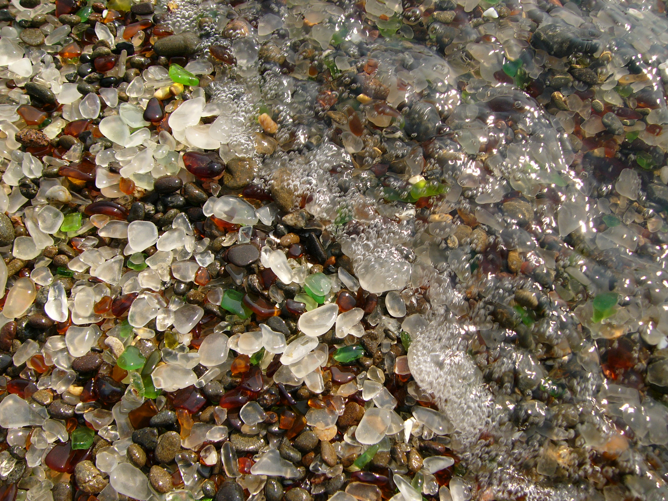 File:Glass Beach Fort Bragg 2.jpg - Wikipedia, the free encyclopedia