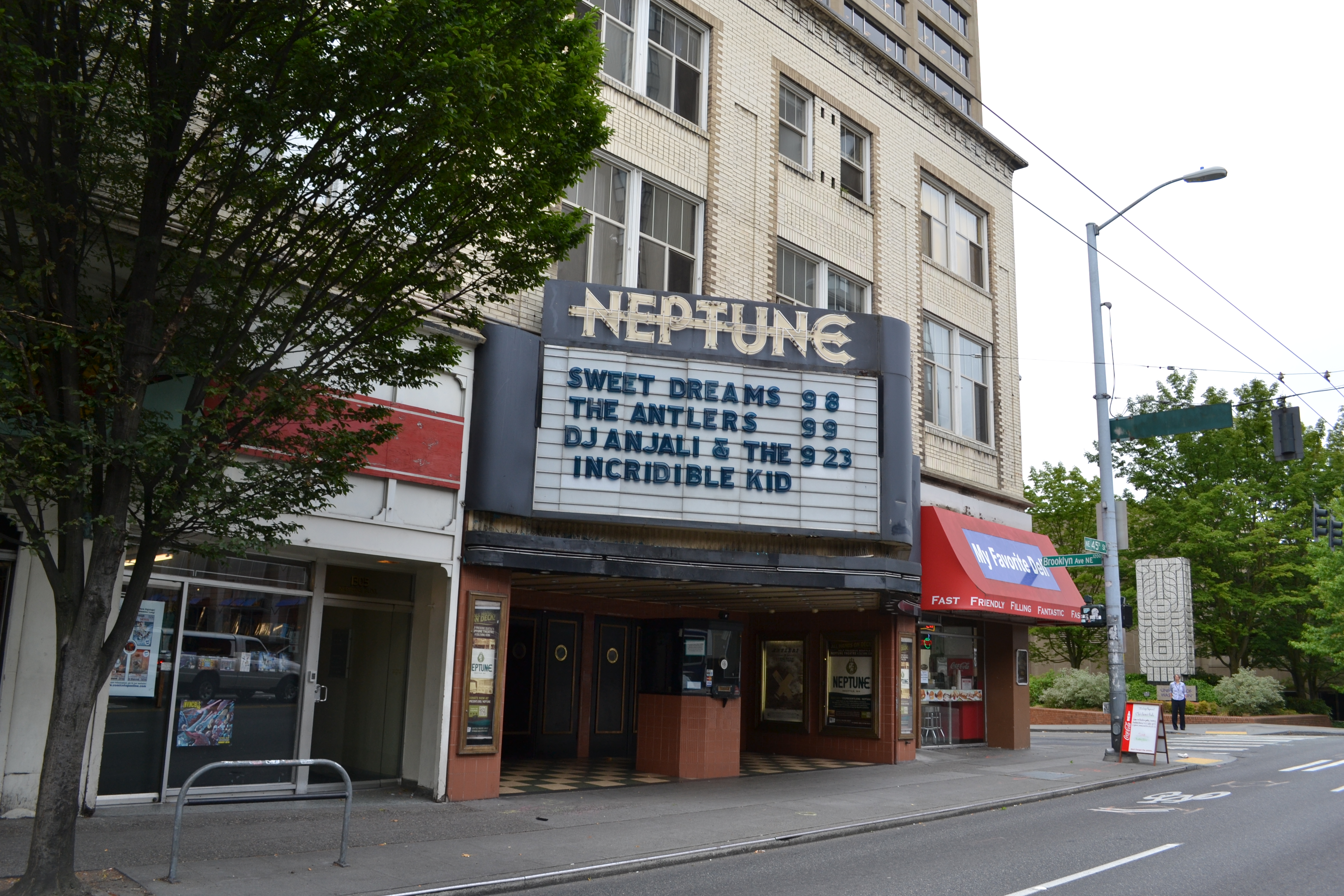 FileNeptune Theater (Seattle, Washington).jpg