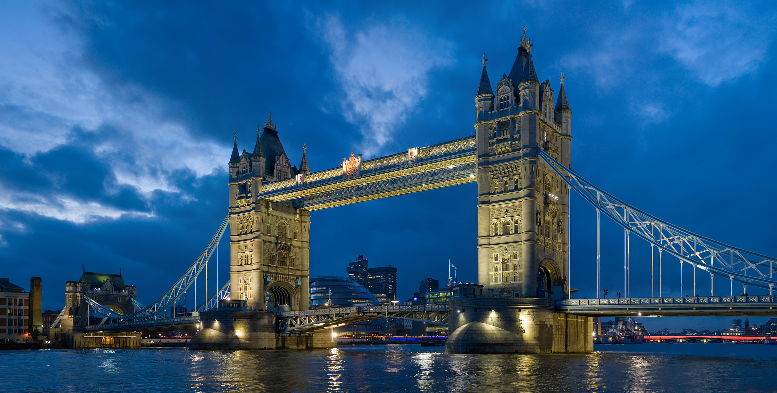 FileTower bridge London Twilight November 2006.jpg Wikimedia Commons