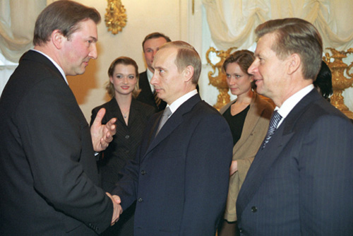 File:Vladimir Putin 30 January 2002-1.jpg