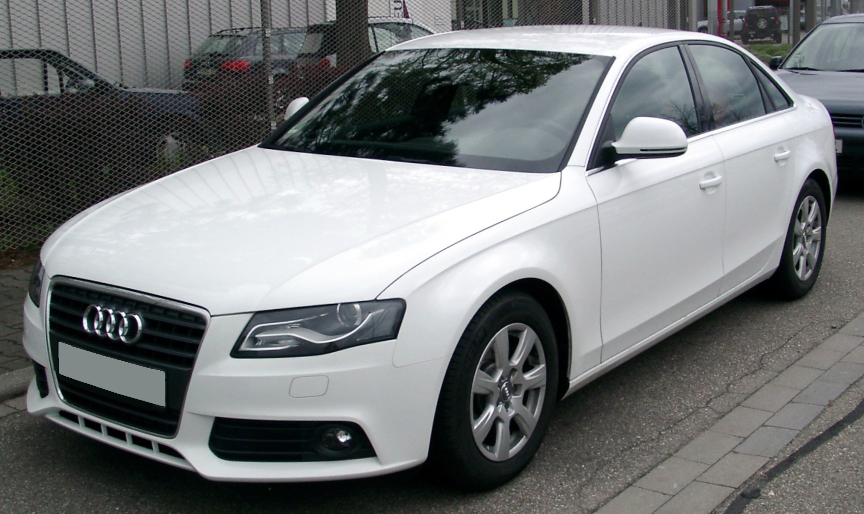 Audi_A4_B8_front_20080414.jpg