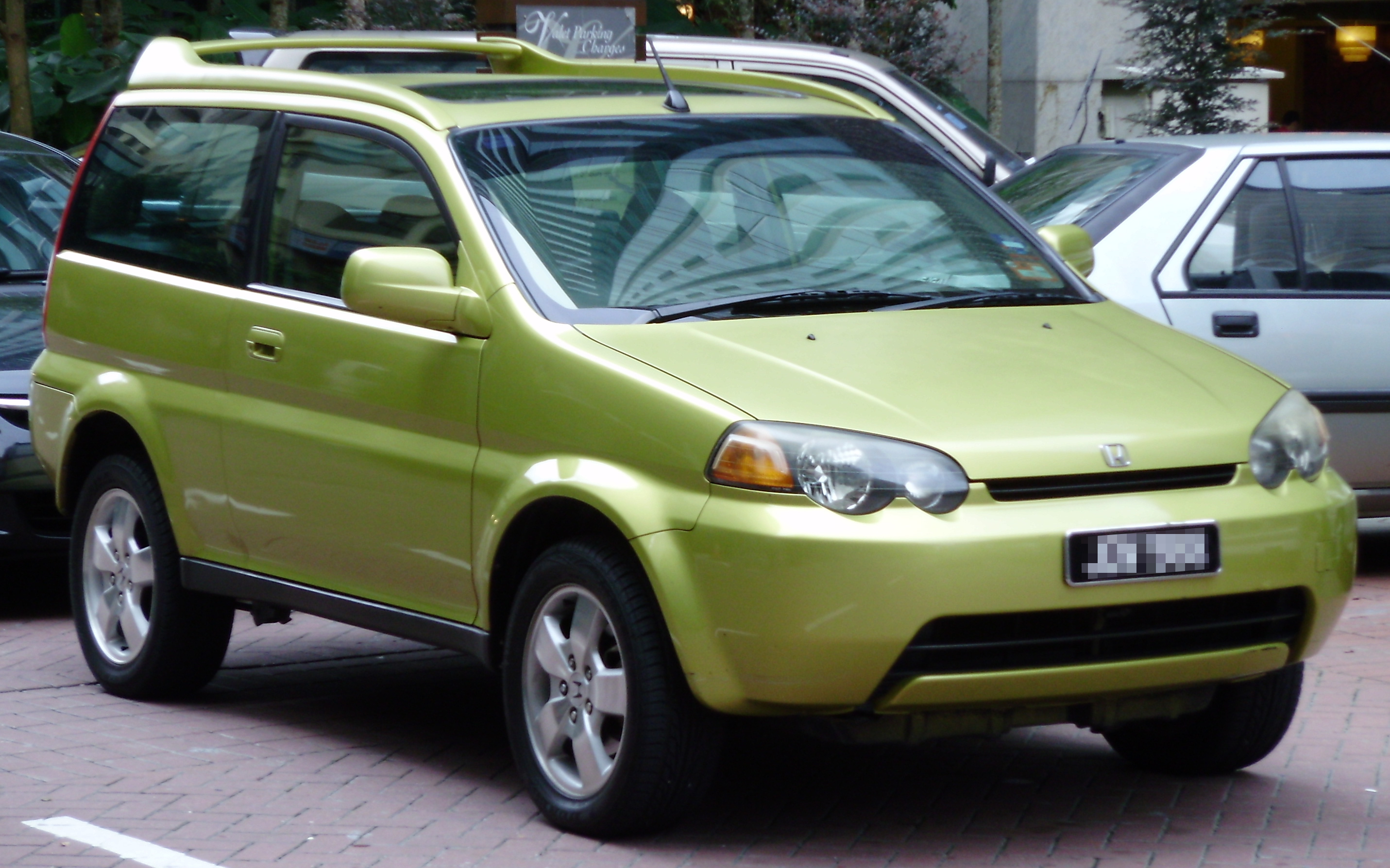 FileHonda HRV (first generation) (front), Kuala Lumpur.jpg