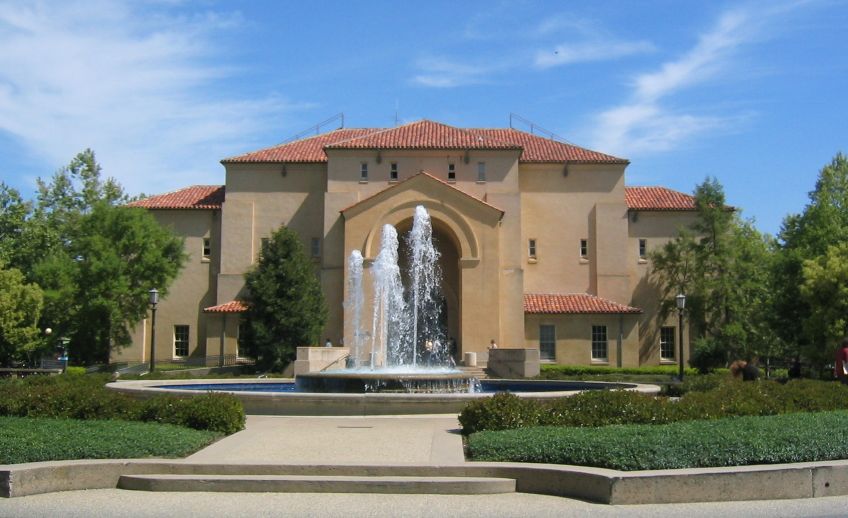 http://upload.wikimedia.org/wikipedia/commons/8/8d/Stanford_Memorial_Auditorium.jpg