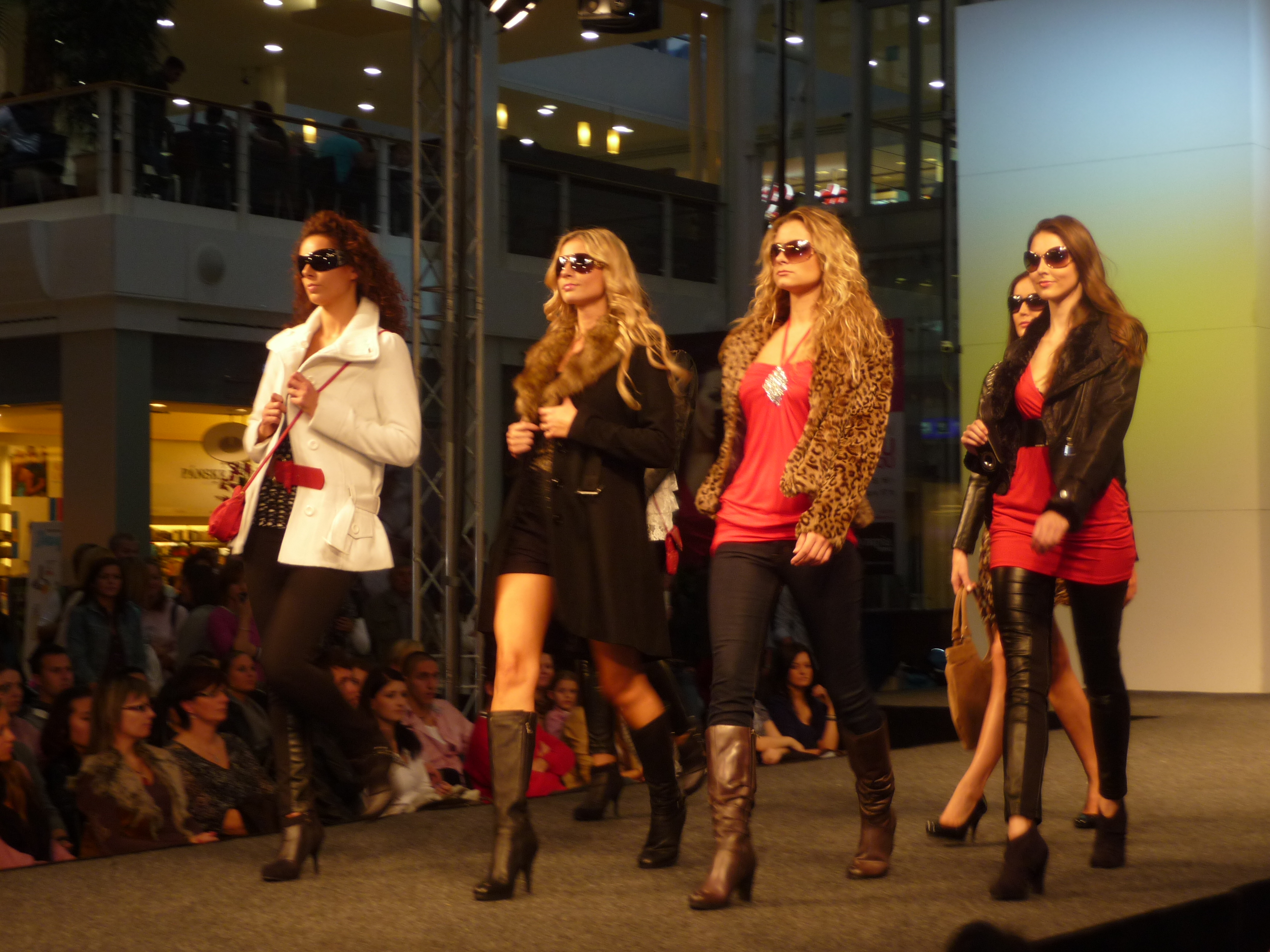 FileOlympia Fashion Show 2010 (22).jpg Wikimedia Commons