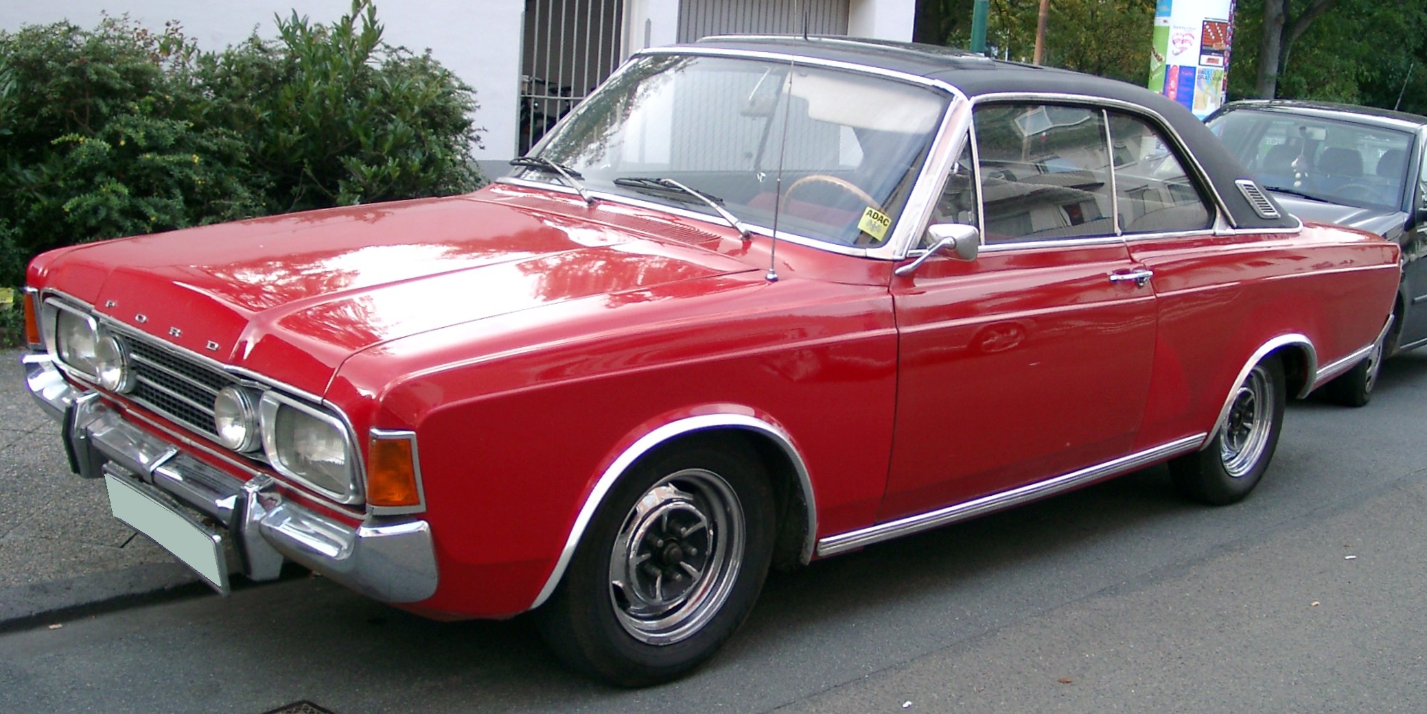 Ford_Taunus_20M_P7_front_20070924.jpg