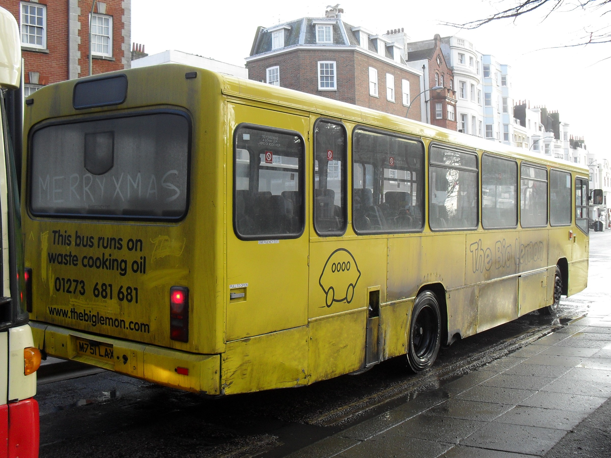lemon bus