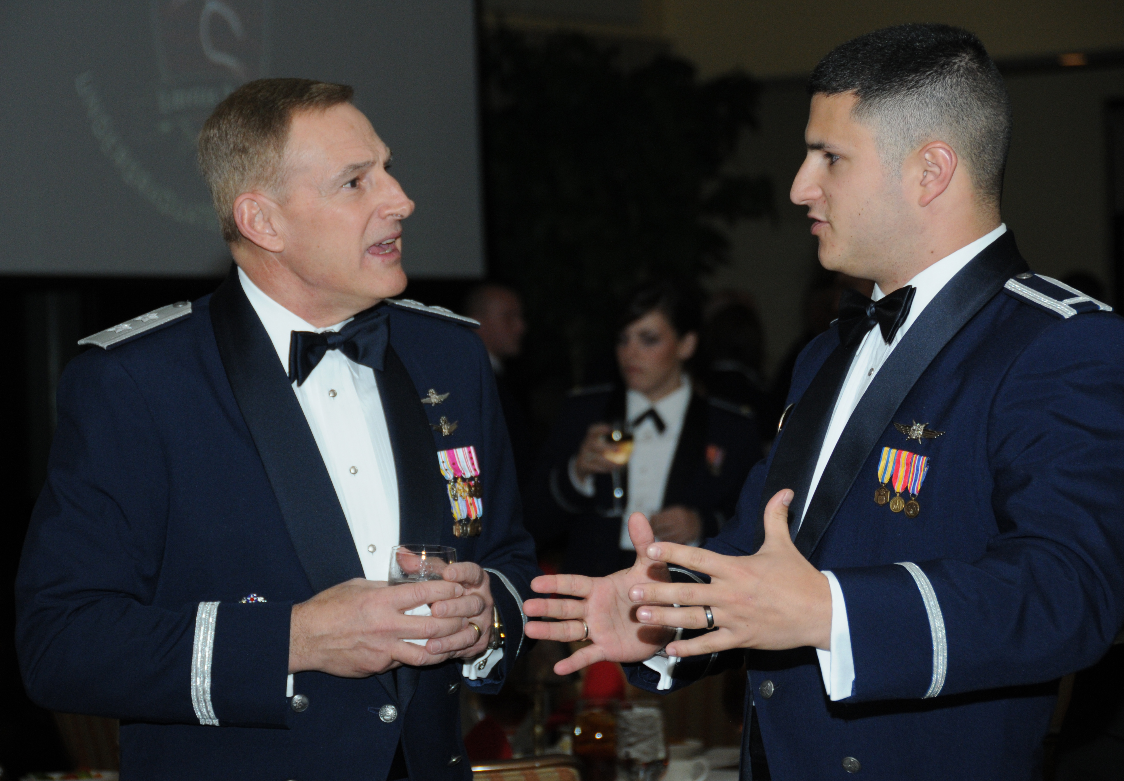 Mess dress for general officers (left) and officers(right).