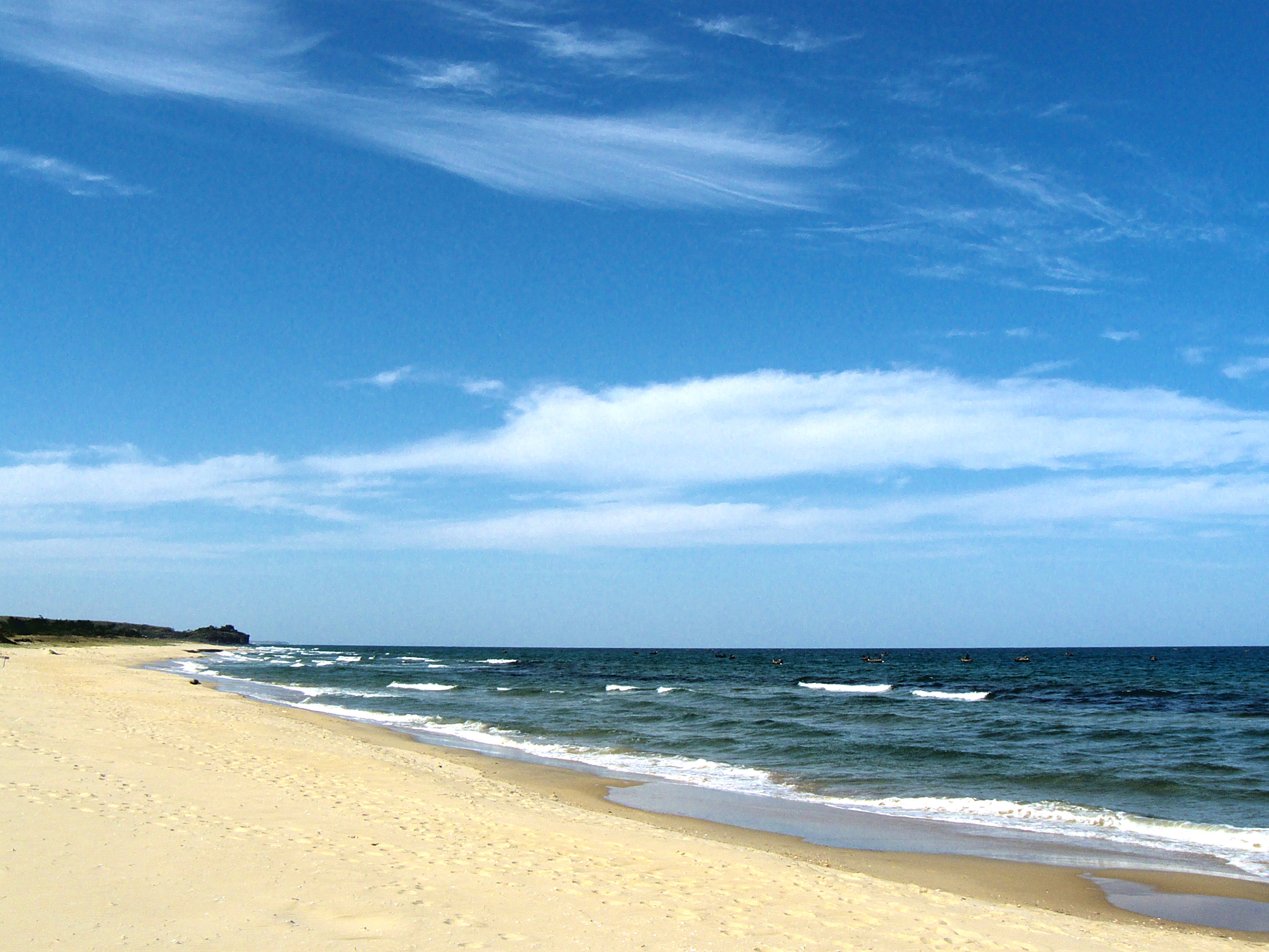 Beach_Near_Lake_Sijung,_North_Korea.jpg