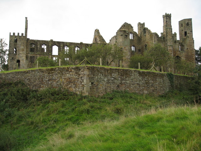 Wingfield Manor - geograph.org.uk - 1478940