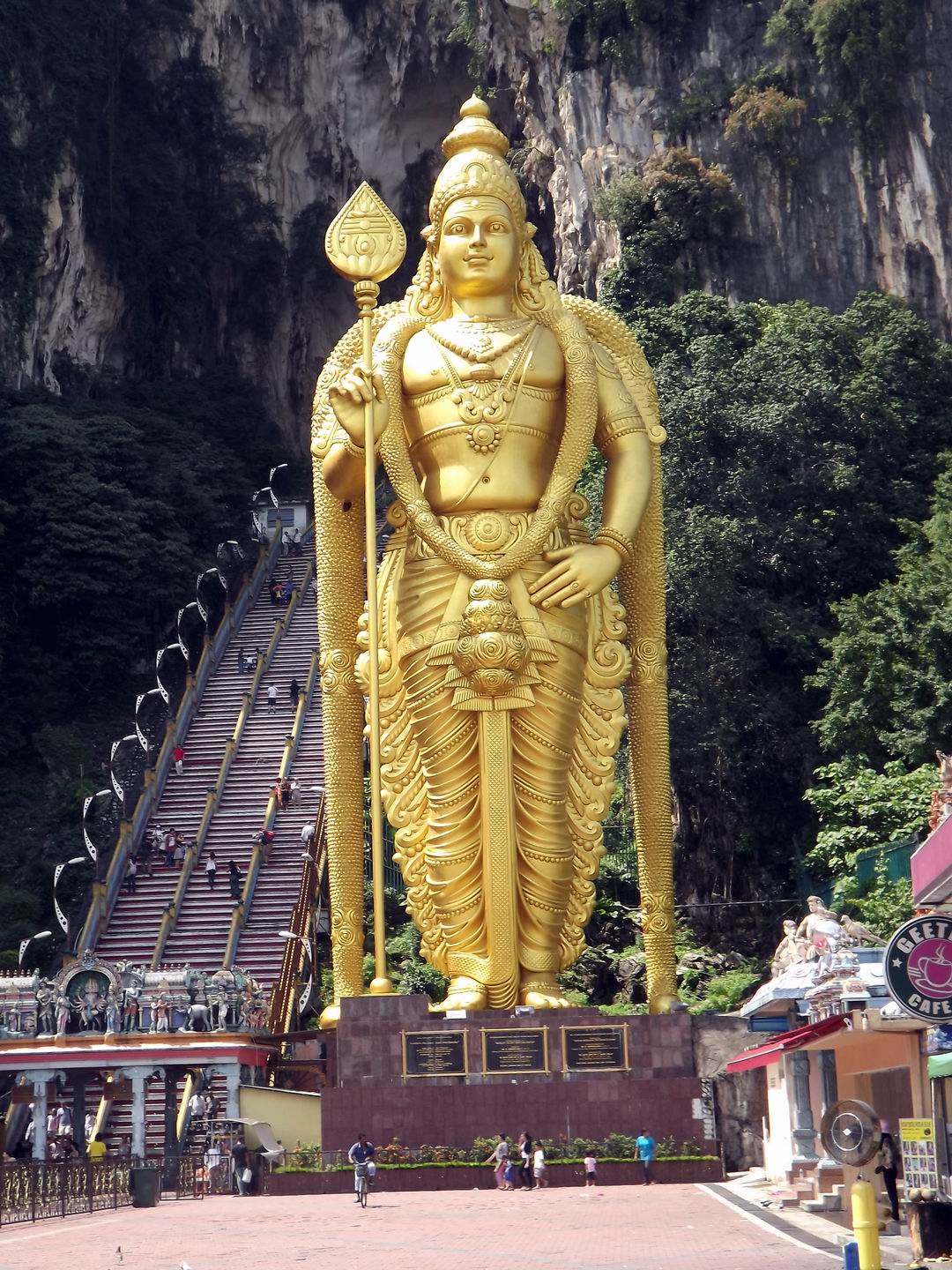 File:Batu Caves-2.jpg