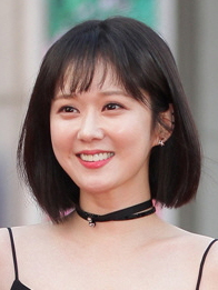 Description de l'image Jang Na-ra in July 2017.jpg.