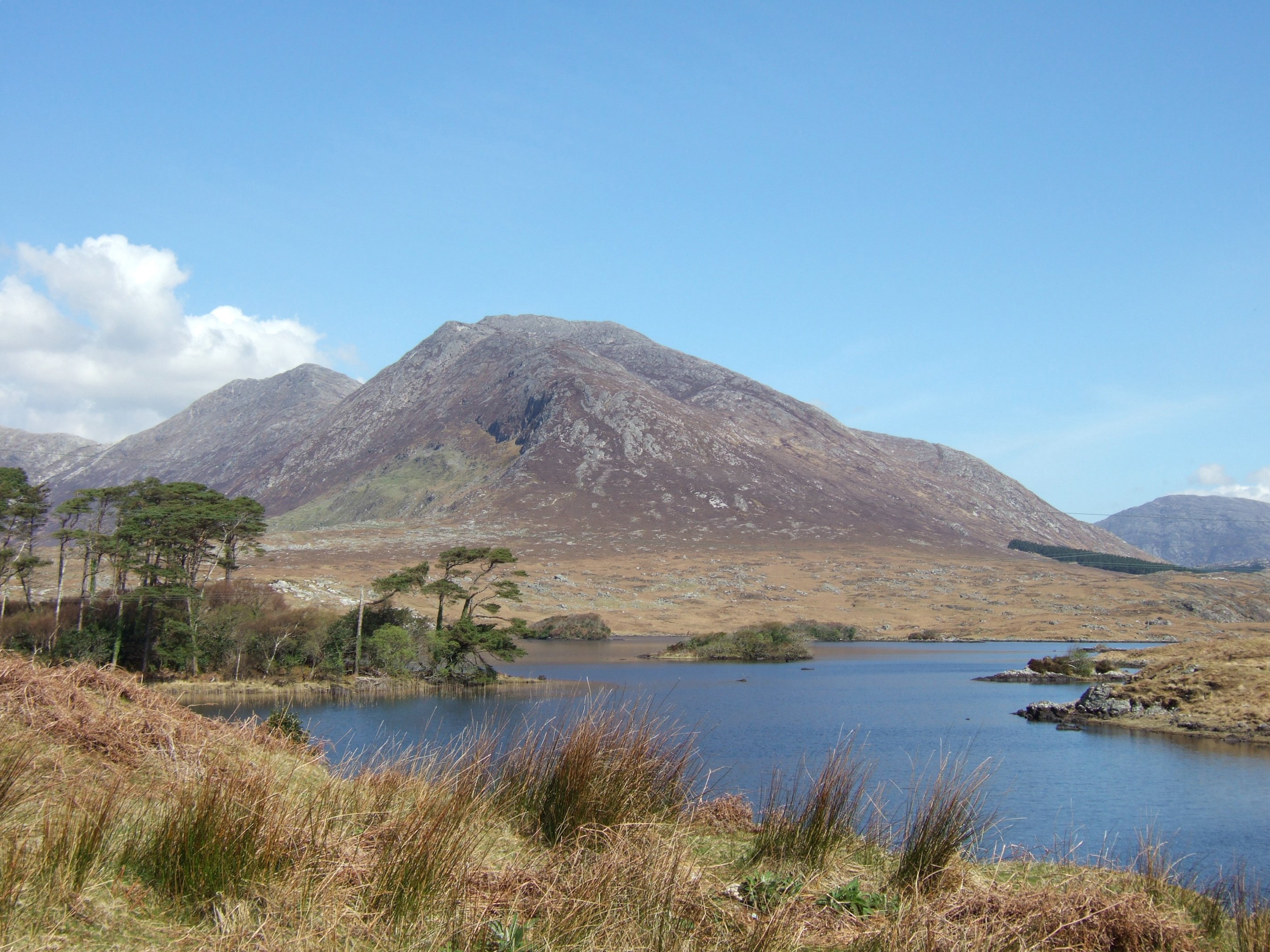 Conamara,_Ireland.jpg