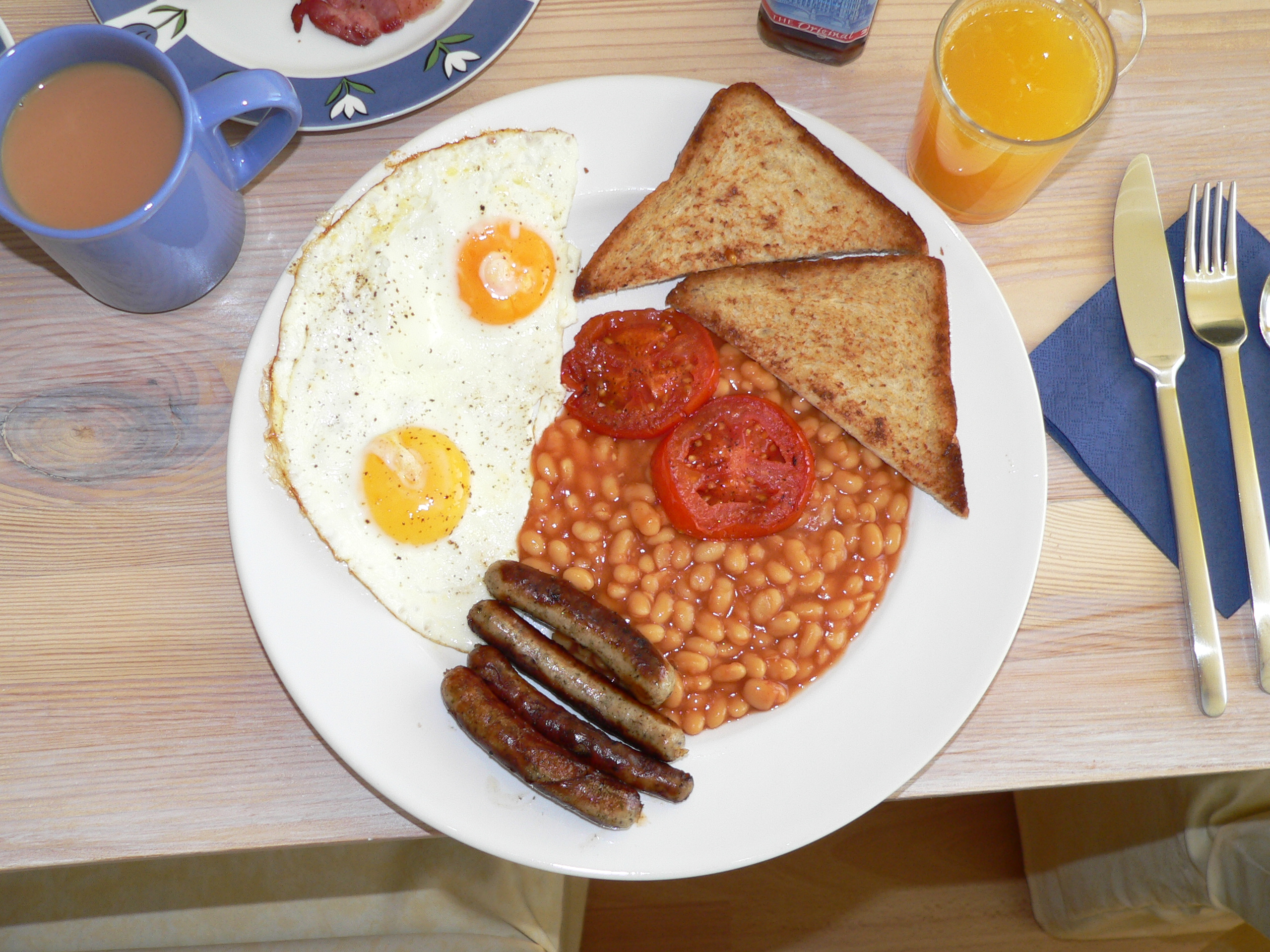 File:English Breakfast.jpg - Wikimedia Commons