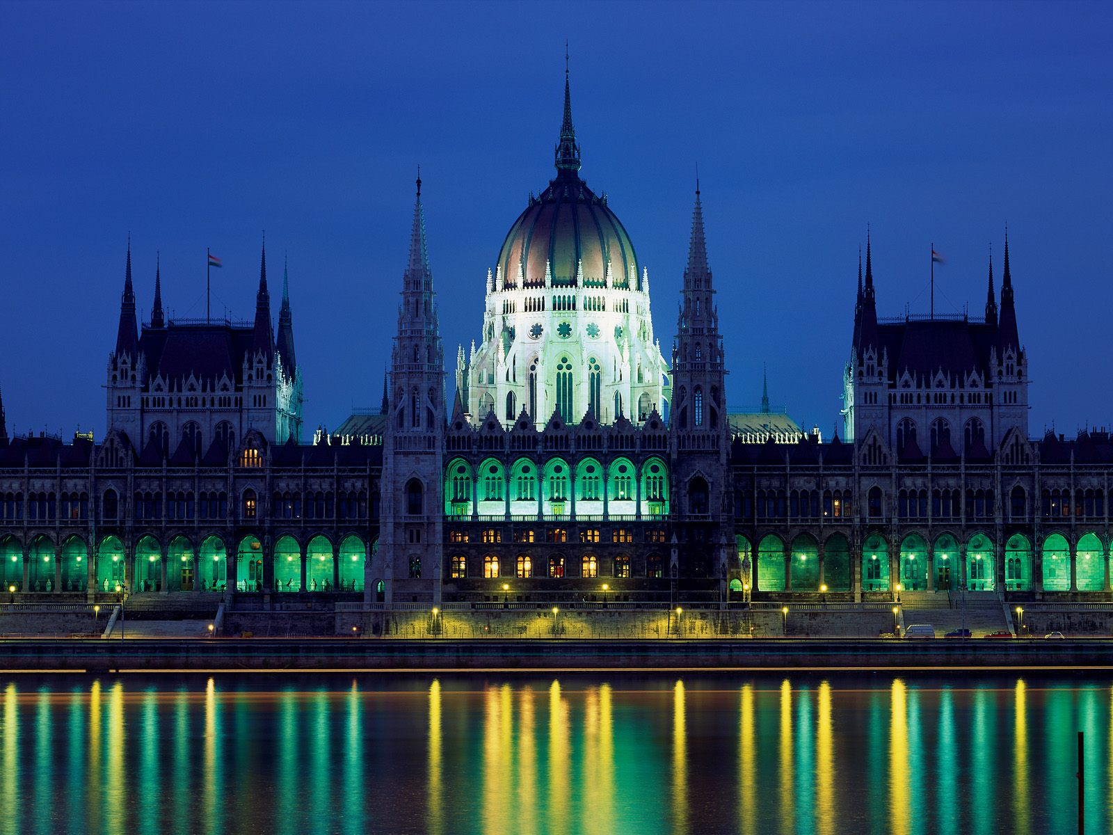 File:Parliament Building Budapest Hungary.jpg - Wikipedia, the free