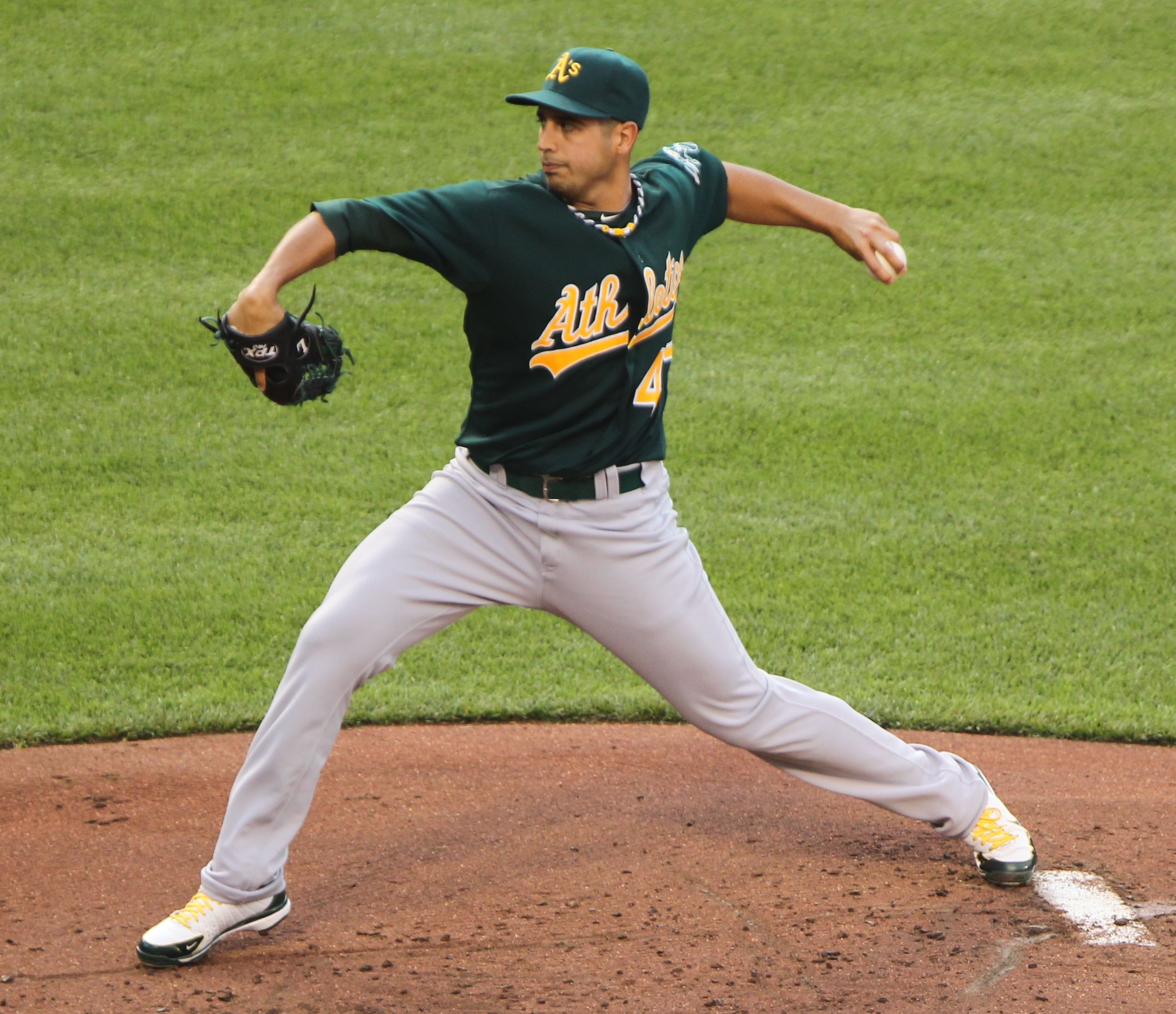 File:GIO GONZALEZ on June 6, 2011 (1).jpg - Wikimedia Commons