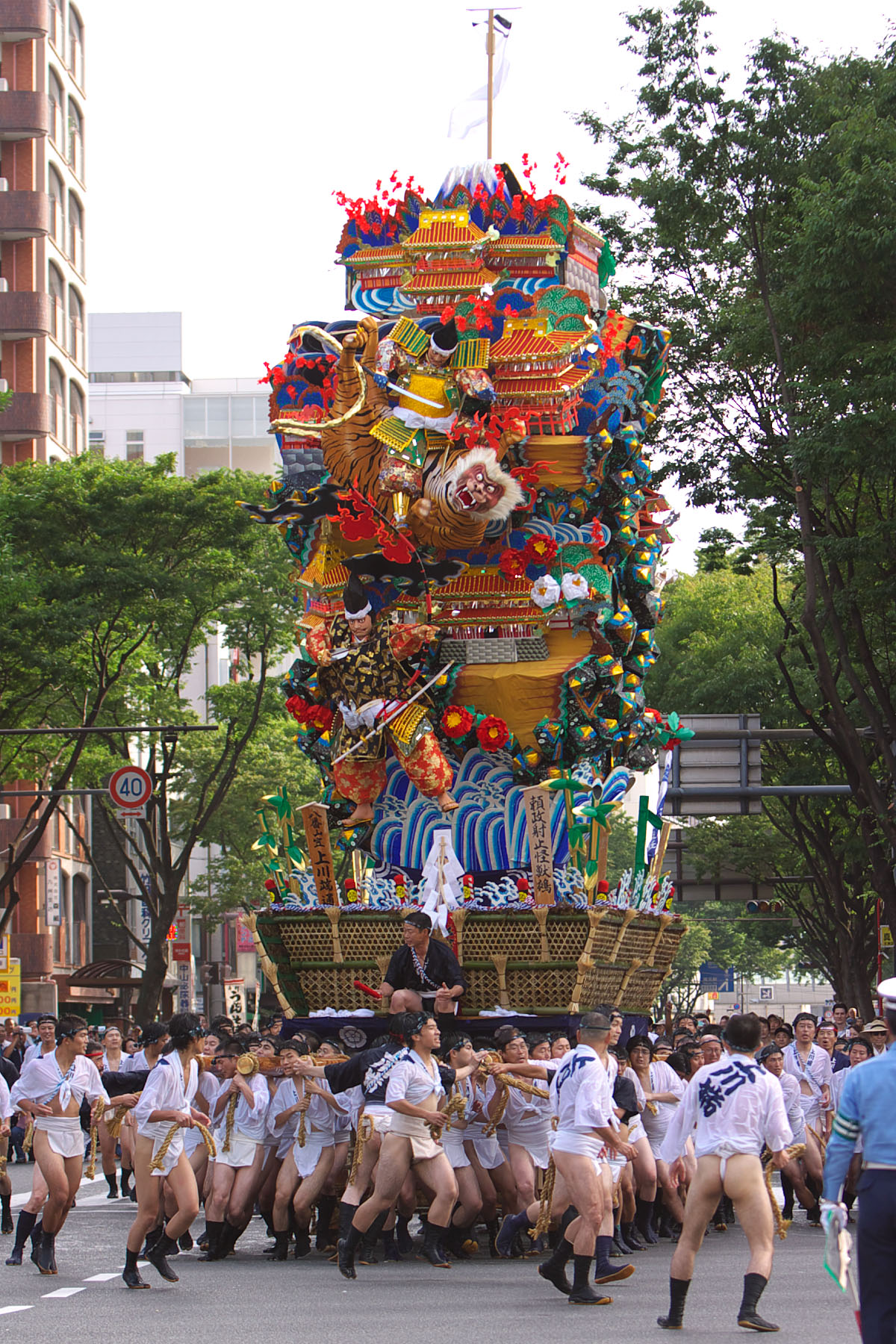 Hakata_gion_yamakasa_2005_01