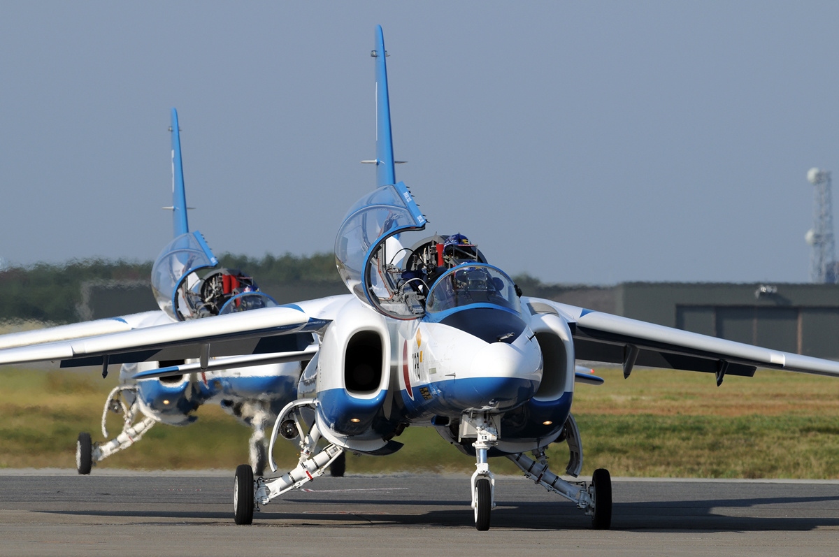 File:Kawasaki T-4, Japan - Air Force AN1605132.jpg - Wikimedia Commons