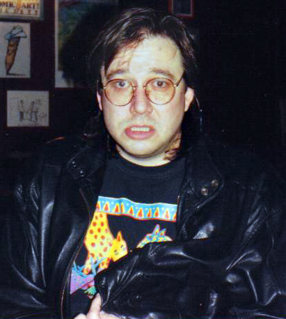 File:Bill Hicks at the Laff Stop in Austin, Texas, 1991 (2) cropped.jpg