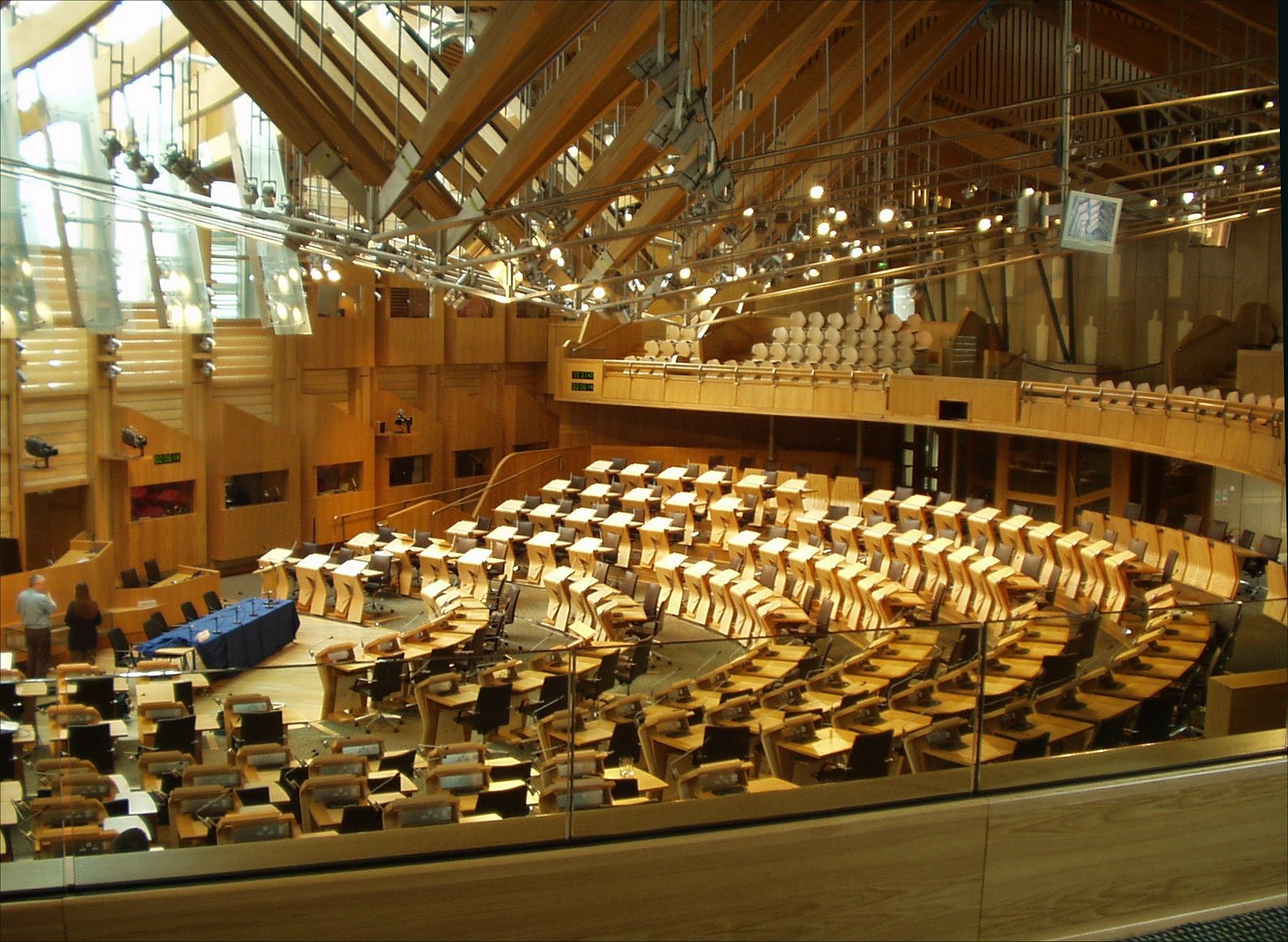 Scottish Parliamwnr Debating Chamber