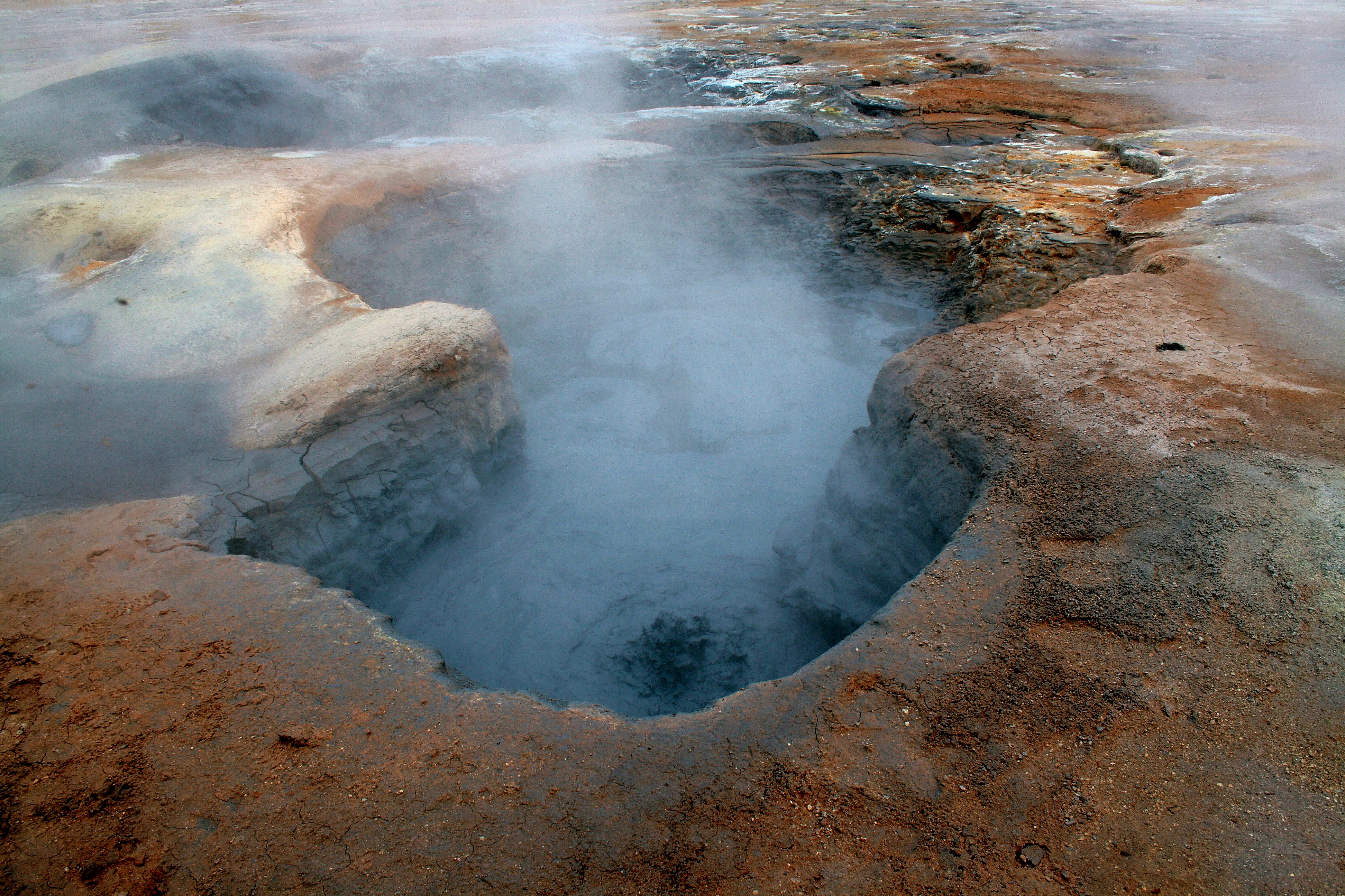 FileFumarole im Feld Námafjall Hverir 6035.JPG Wikimedia Commons