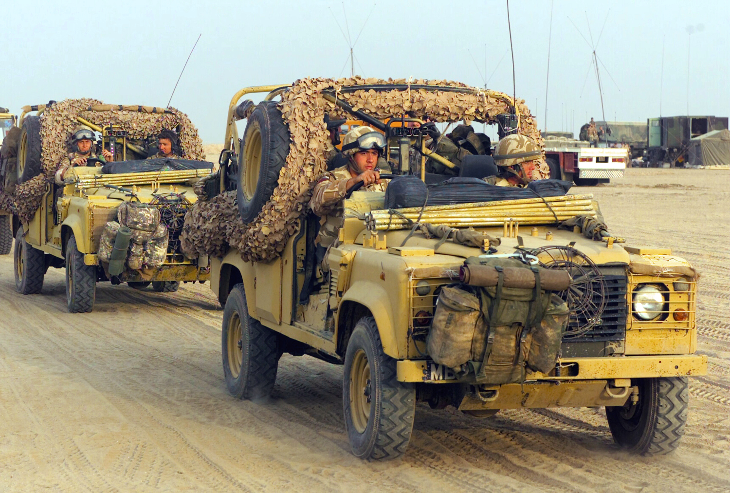 Image:Land Rover Defender 110 patrol vehicles
