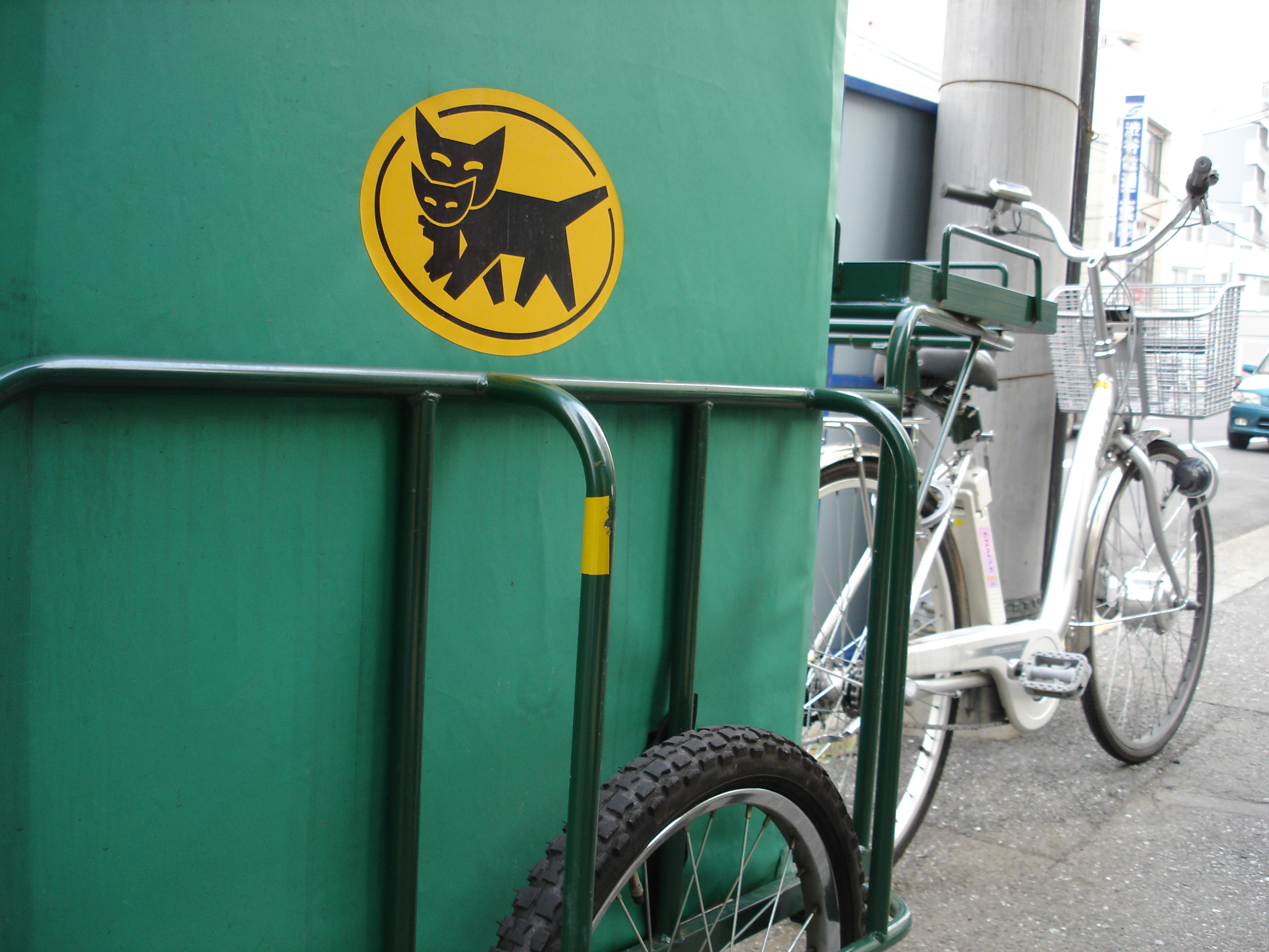 Electric_assisted_bicycle_in_Japan_28852