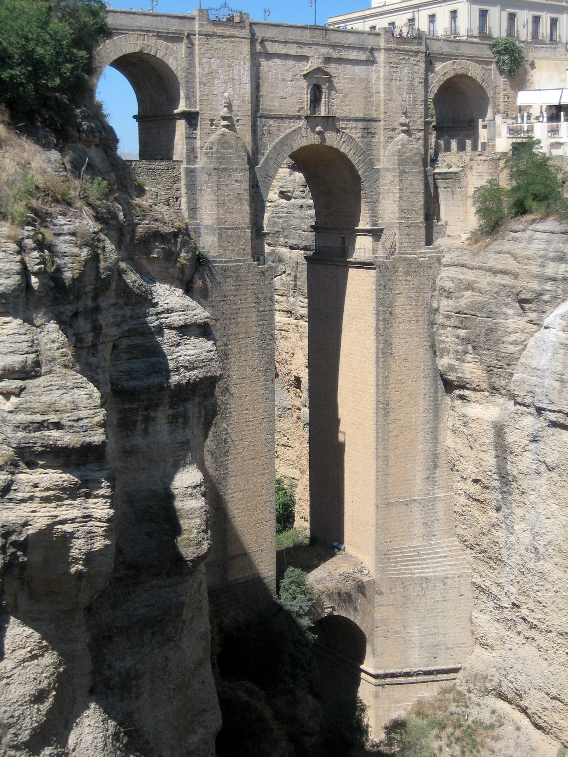 Arhitektura koja spaja ljude - Mostovi Punte_Nuevo_Bridge,_Ronda_-_Spain