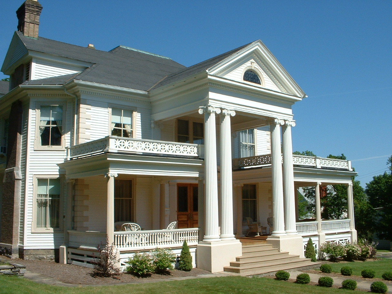 File:Residential House Corning NY.JPG - Wikipedia