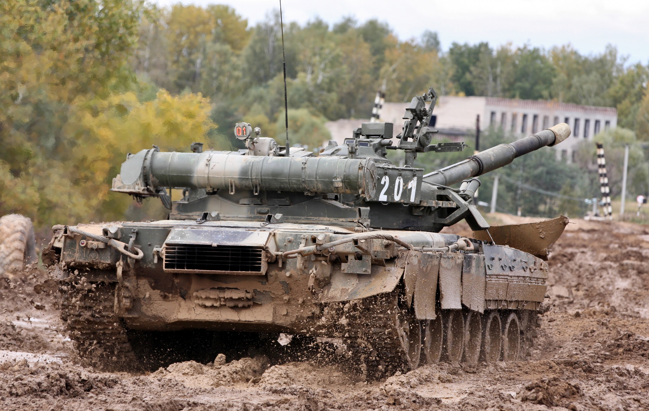 4thTankBrigade_-_T-80U_-38.jpg