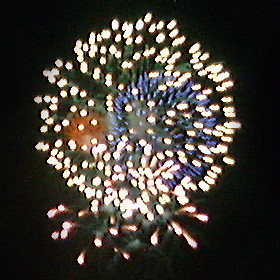 http://upload.wikimedia.org/wikipedia/commons/a/a7/Australia_Day_Fireworks_02.jpg
