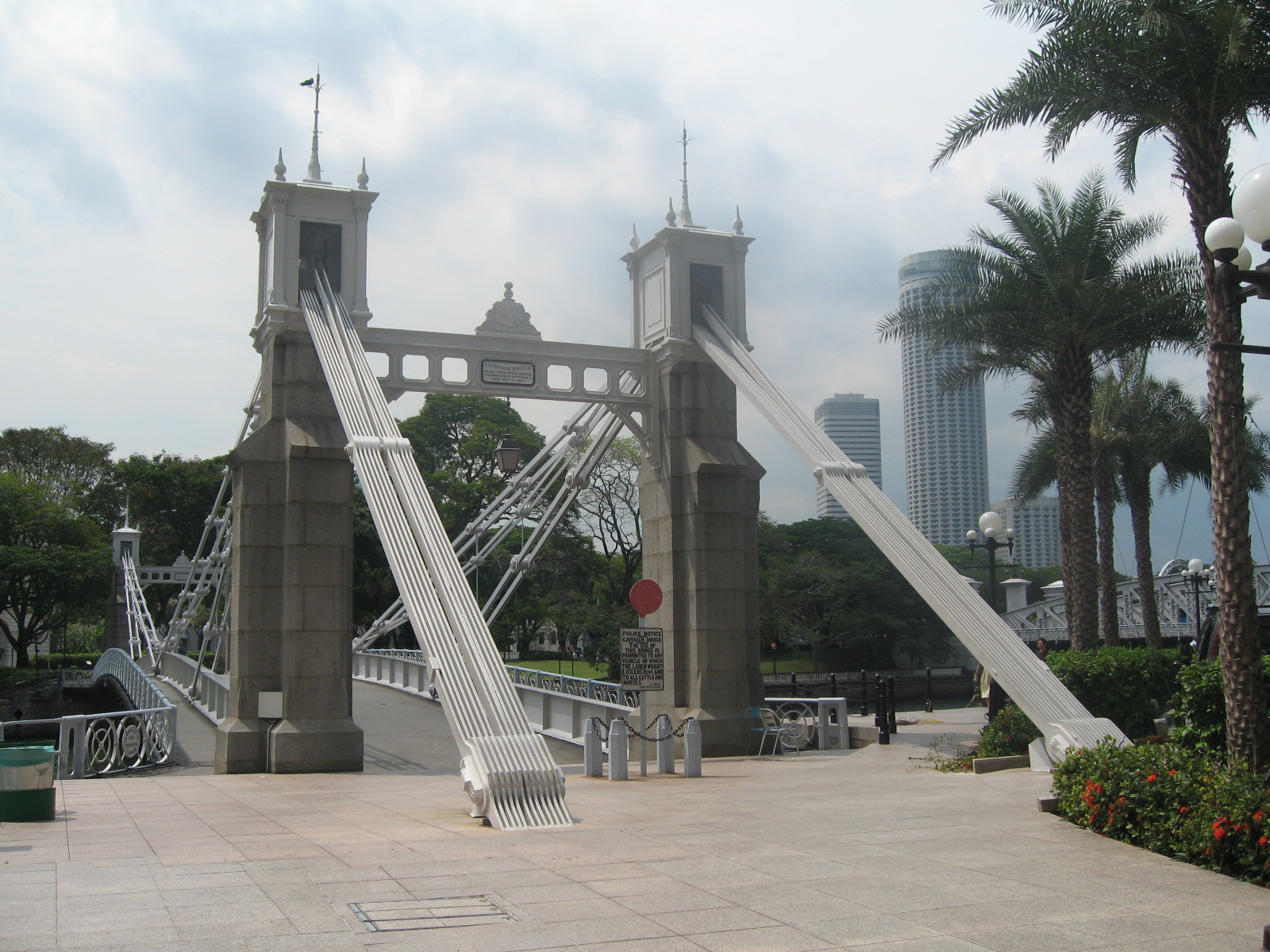 Cavenagh Bridge