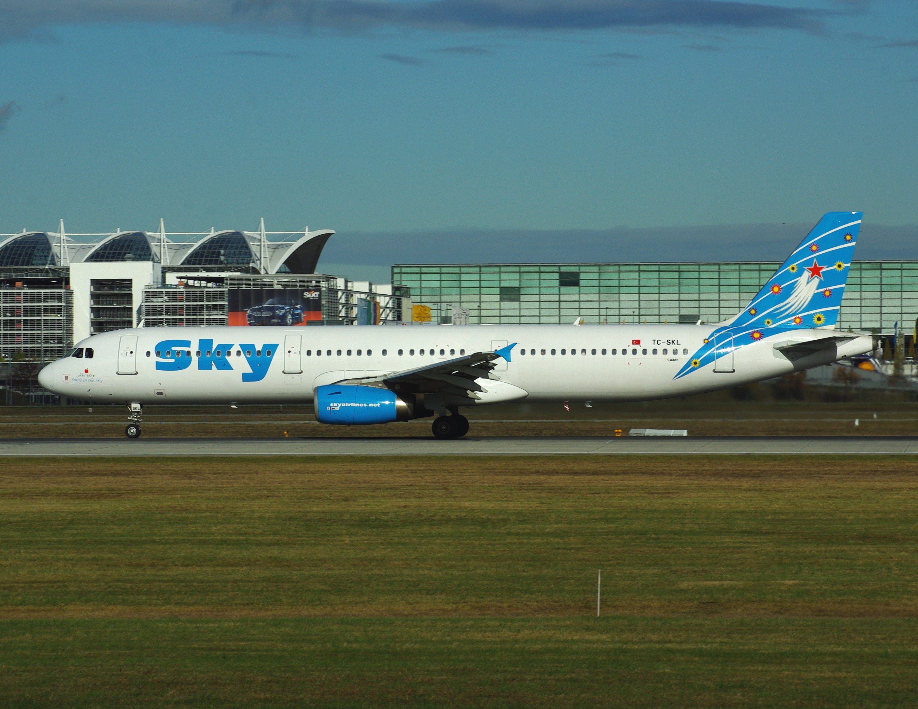 Airline Sky Airlines (Sky Airlines) .2