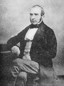 Джон Сноу (1813—1858) — один из основателей современной эпидемиологии и более всего известен изучением вспышки холеры в Лондоне в 1854 году; один из пионеров внедрения анестезии в медицине.