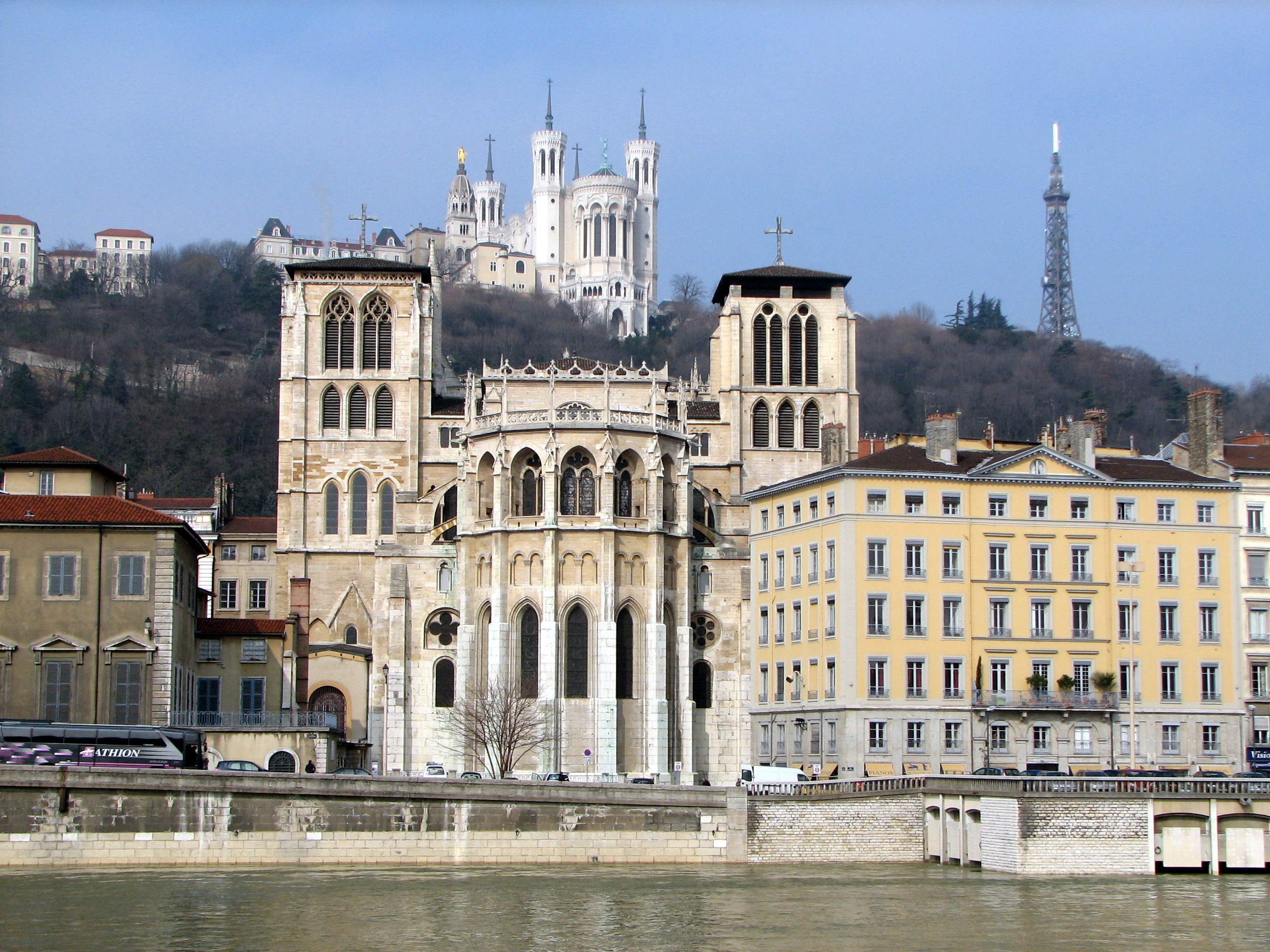 Three_sights_Lyon.JPG