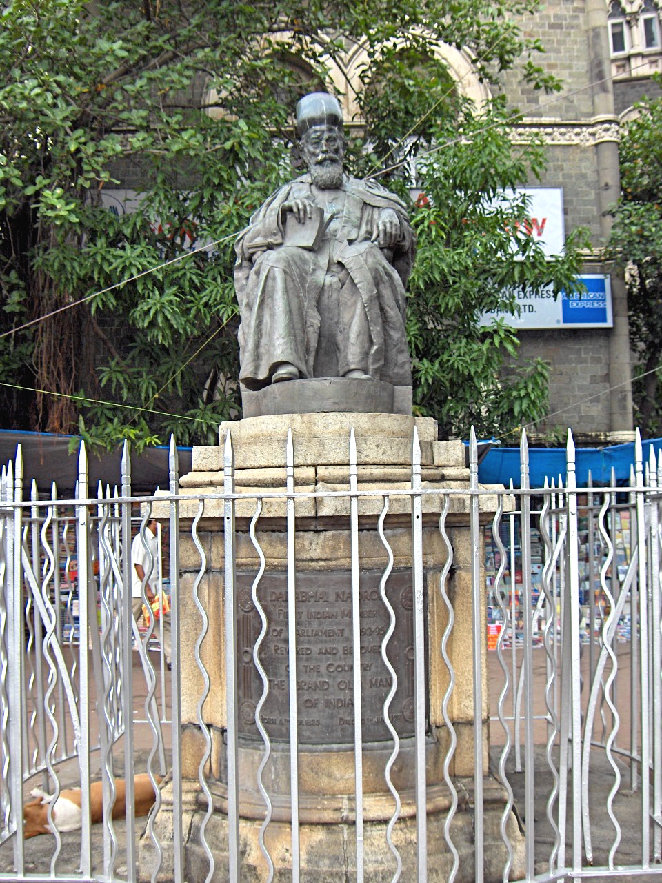 Dadabhai Naoroji statue in Mumbai, India