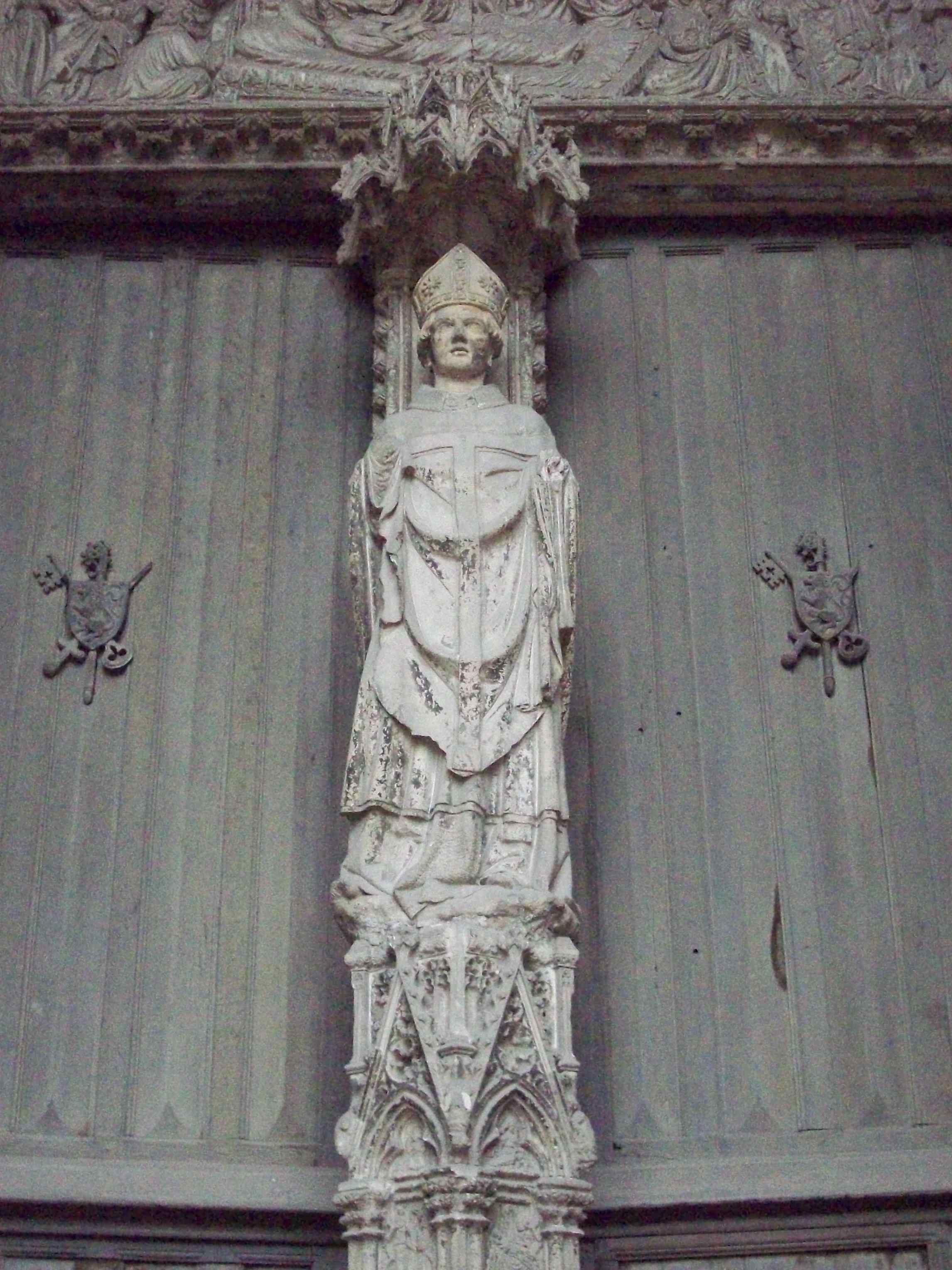 Den hellige Audoenus på Portail des Marmousets i den gamle klosterkirken Saint-Ouen i Rouen