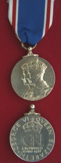 Reĝo George VI Coronation Medal.jpg