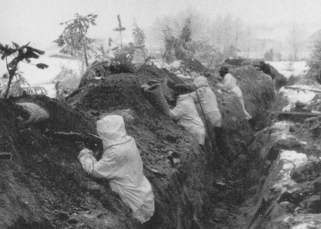 http://upload.wikimedia.org/wikipedia/commons/a/af/Trenches_mannerheim_line_winter_war.png